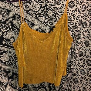 Shimmery gold tank Kylie & Kendall